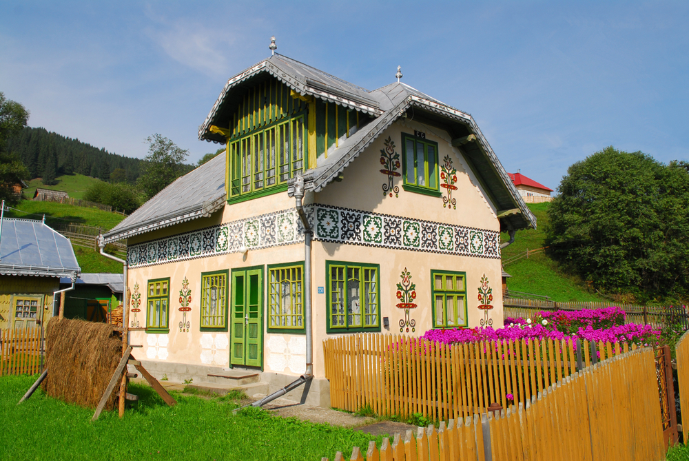 Cele Mai Frumoase Locuri De Vizitat In Bucovina Chalet Porn Sex Picture